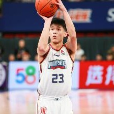 媒体人：林葳无缘各奖项让广大球迷很不理解 这让我想起胡雪峰