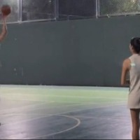 乐鱼-妻子帮忙捡球！付豪晒投篮训练视频：美好的一切