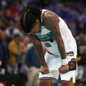 官方网站-记者：莫兰特的灰熊生涯已经结束，所有人都知道灰熊想让他走